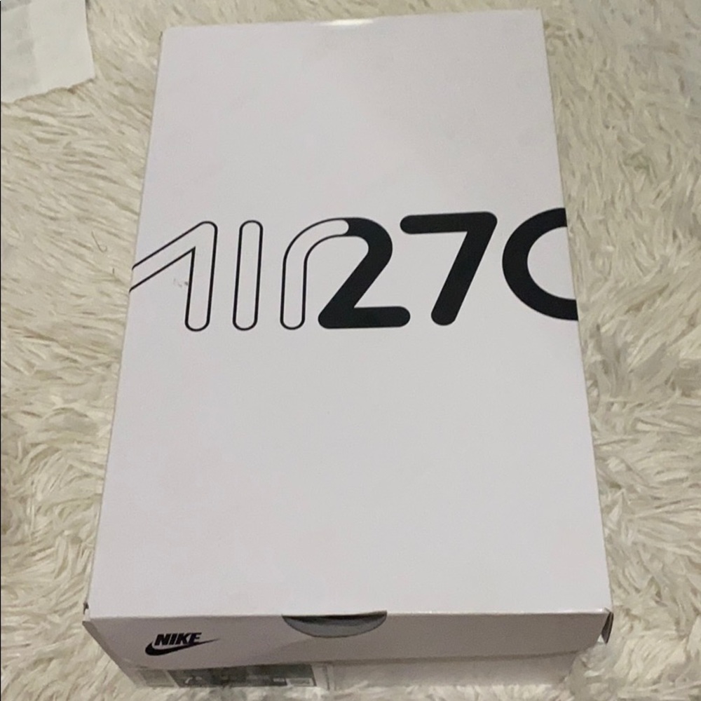 Women’s Air max 270